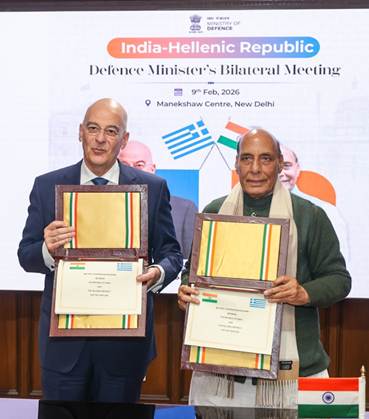 Defence Minister Holds Talks with Minister of National Defence, Greece